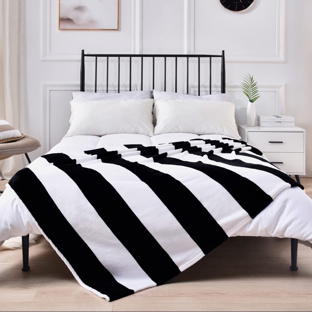 Super soft Flannel Throw Blanket, 50x70”